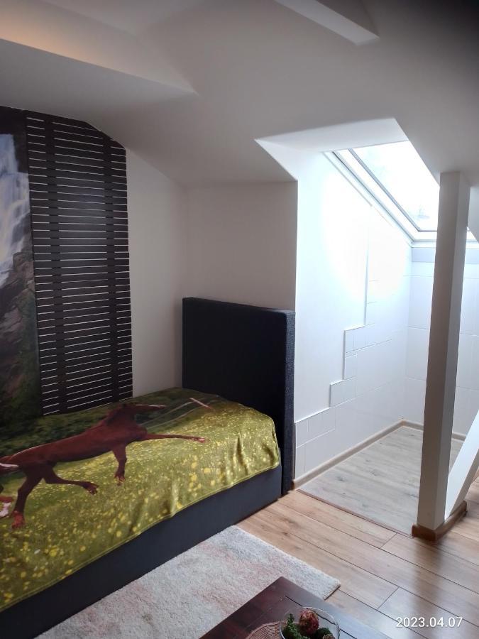 Ferienwohnung Am Bahnhof Werneuchen Exterior foto